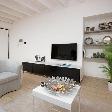 Larius Apartment Como Dış mekan fotoğraf